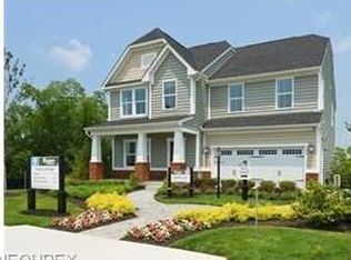 36645 Barkhurst Mill Dr, North Ridgeville, OH 44039