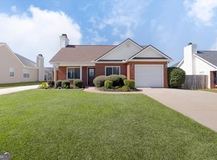 208 Stirling Bridge Dr, Warner Robins, GA 31088