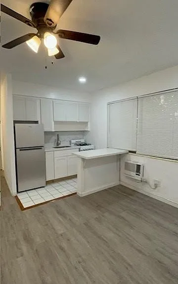 9064 Collins Ave #10 — Photo 5