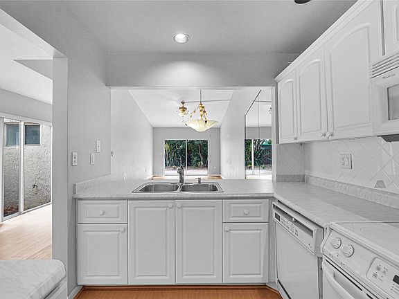 3rd image of 2312 N 37th Avenue #2312