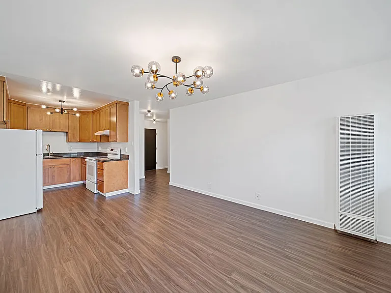 The Edgeworth Apartments — Photo 6