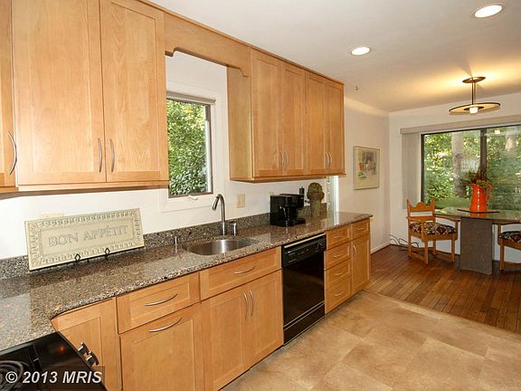 3rd image of 5211 Capon Hill Pl