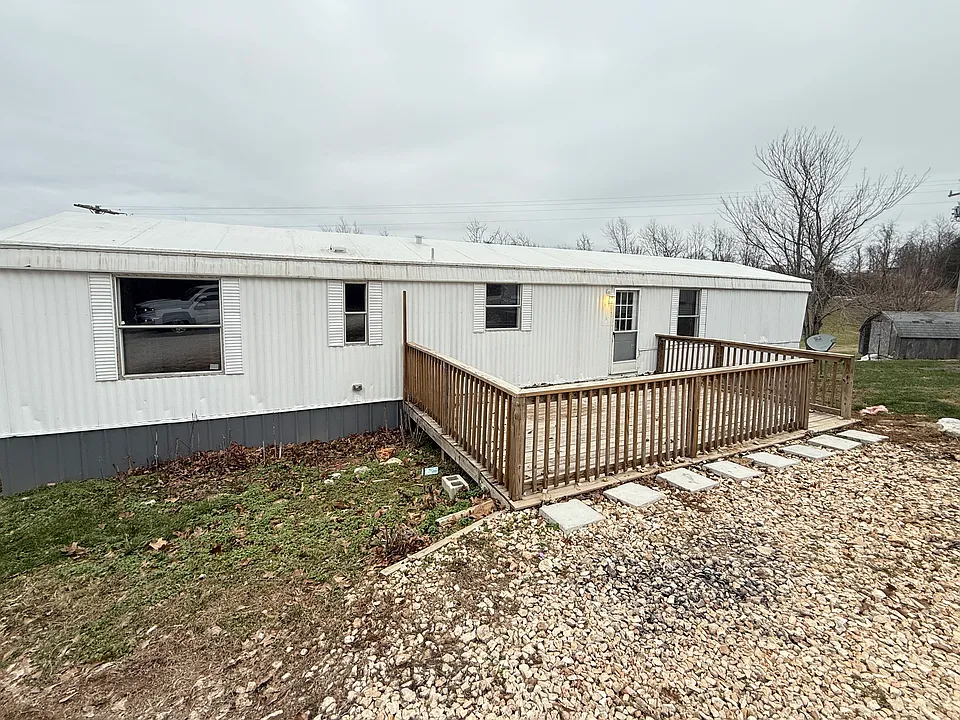 259 W Henry Ln