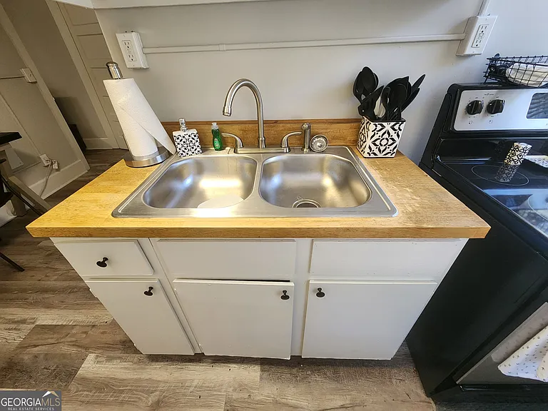 917 Oakview Ave #6 — Photo 8