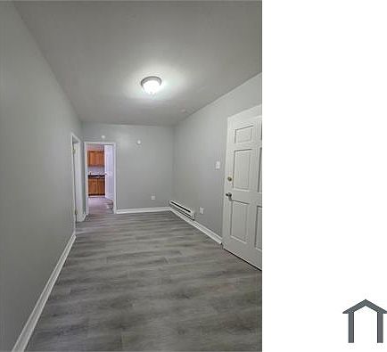 3rd image of 18 Seymour St APT 2R