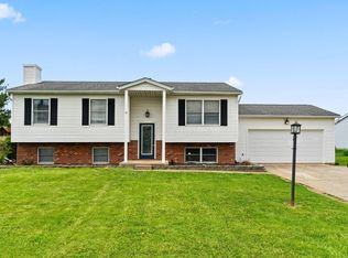 516 Goosepond Rd, Newark, OH 43055