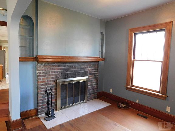 4th image of 216 S Peterson St