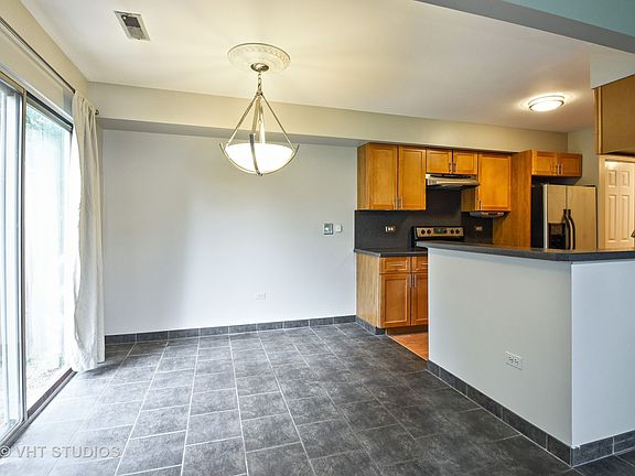 5th image of 1228 N Knollwood Dr