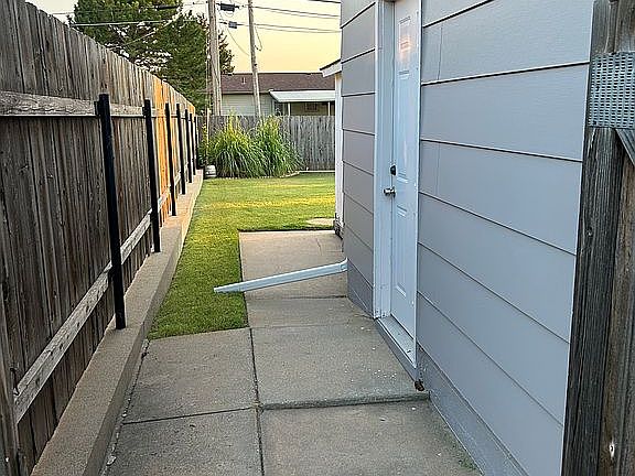 2nd image of 2211 Downing Ave