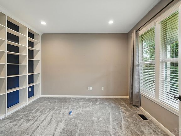 5th image of 6849 Gray Wolf Dr