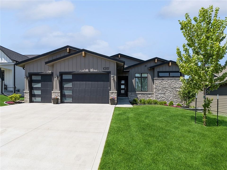 1st image of 10137 Empire Ct