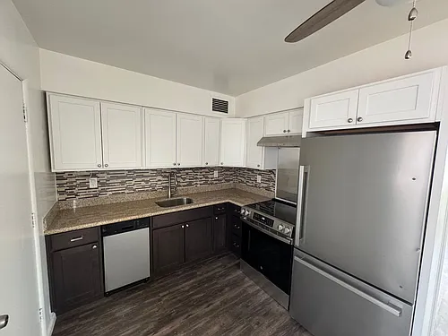 3719 E Fairmount St #9 Photo 1