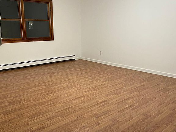 5th image of 4307 163rd St Floor 2