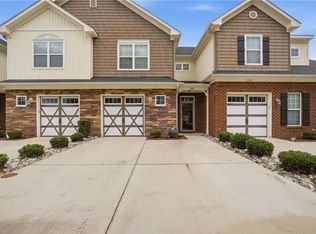 708 Tiffany Green Ct, Chesapeake, VA 23320