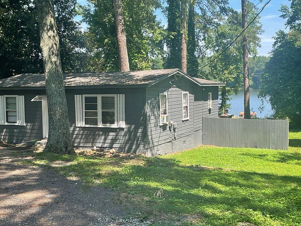 2nd image of 8580 Lake Dr