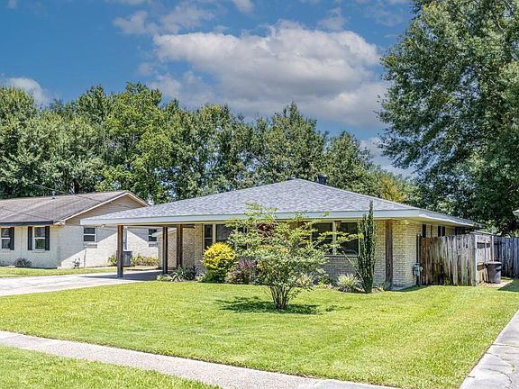 3rd image of 356 Markham Dr