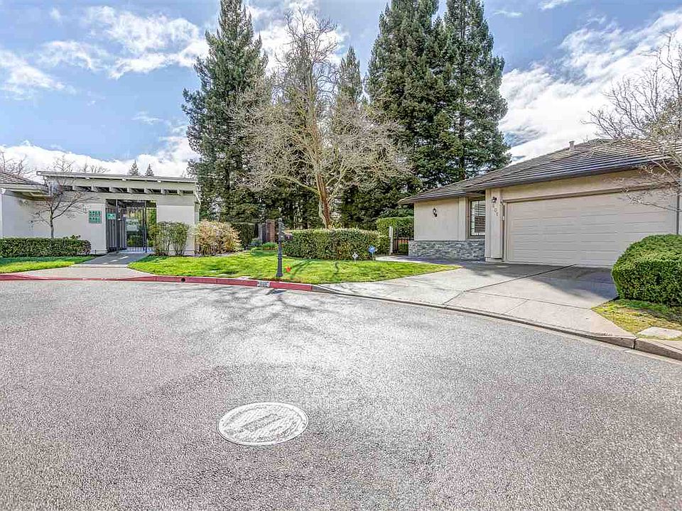 1st image of 601 Paradise Valley Ct S