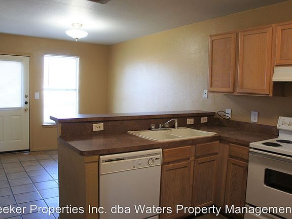 2nd image of 2202 Katy Ln Unit C
