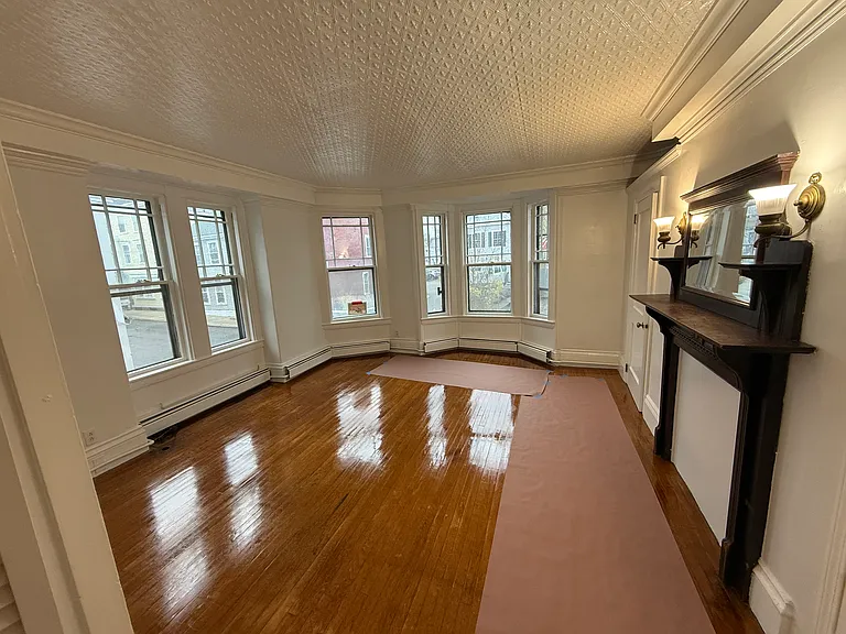 25 Leyden St #2 — Photo 2