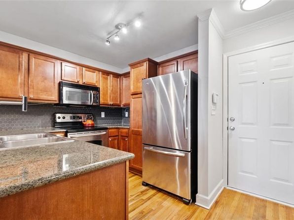 48 Peachtree Ave