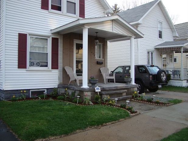 2nd image of 414 12th St