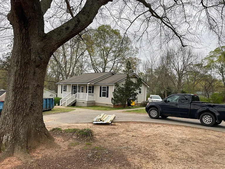 37 Coweta St — Photo 2