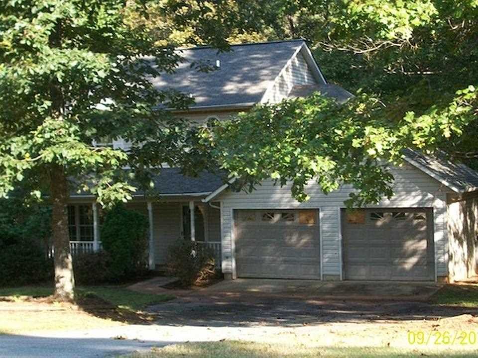 1st image of 1797 Wellington Ave