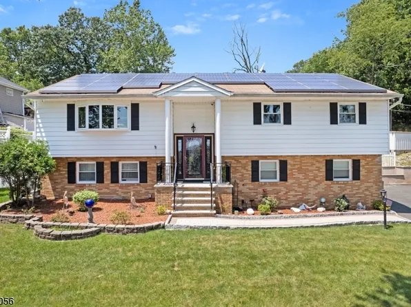 9 Fellner Pl, Totowa Boro, NJ 07512