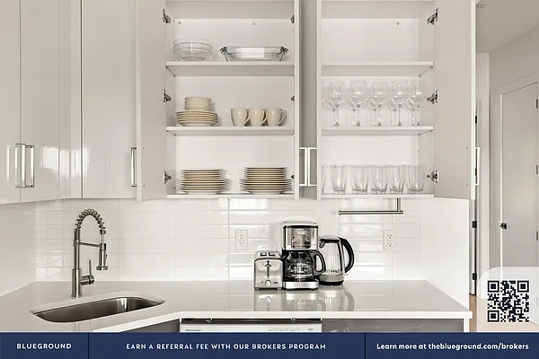 Rented by The Blueground | media 10