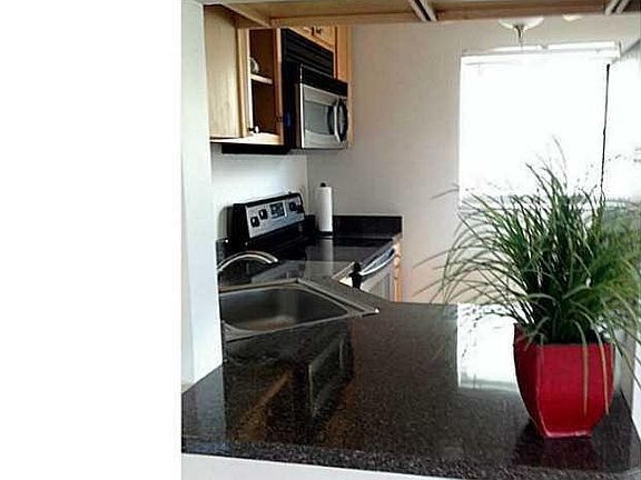 3rd image of 5203 NE 24th Ter APT B215