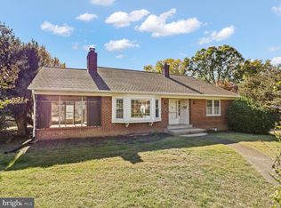 1002 Beverley Dr, Alexandria, VA 22302