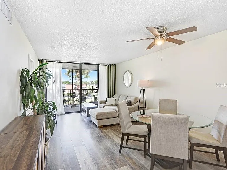 2424 W Tampa Bay Blvd #M205 — Photo 7