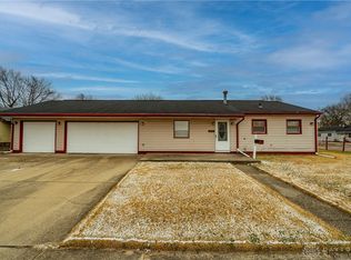 1716 Portage Path, Springfield, OH 45506