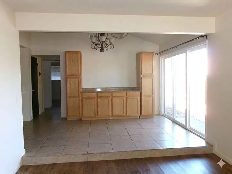 9685-9687 Lake Natoma Dr — Photo 6