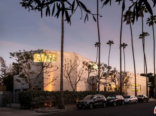 702 6th Ave, Venice, CA 90291