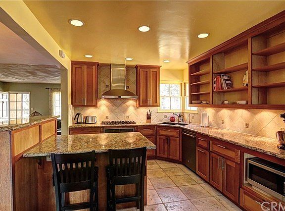 3rd image of 9514 Armley Ave