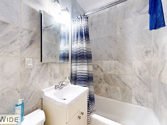 2nd image of 66 W 106th St APT 4