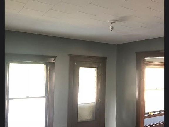 5th image of 109 Stanley St