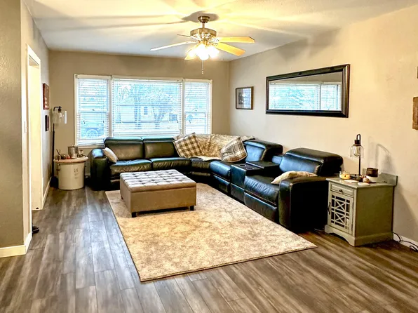 418 Scott Ave, Gilby, ND 58235