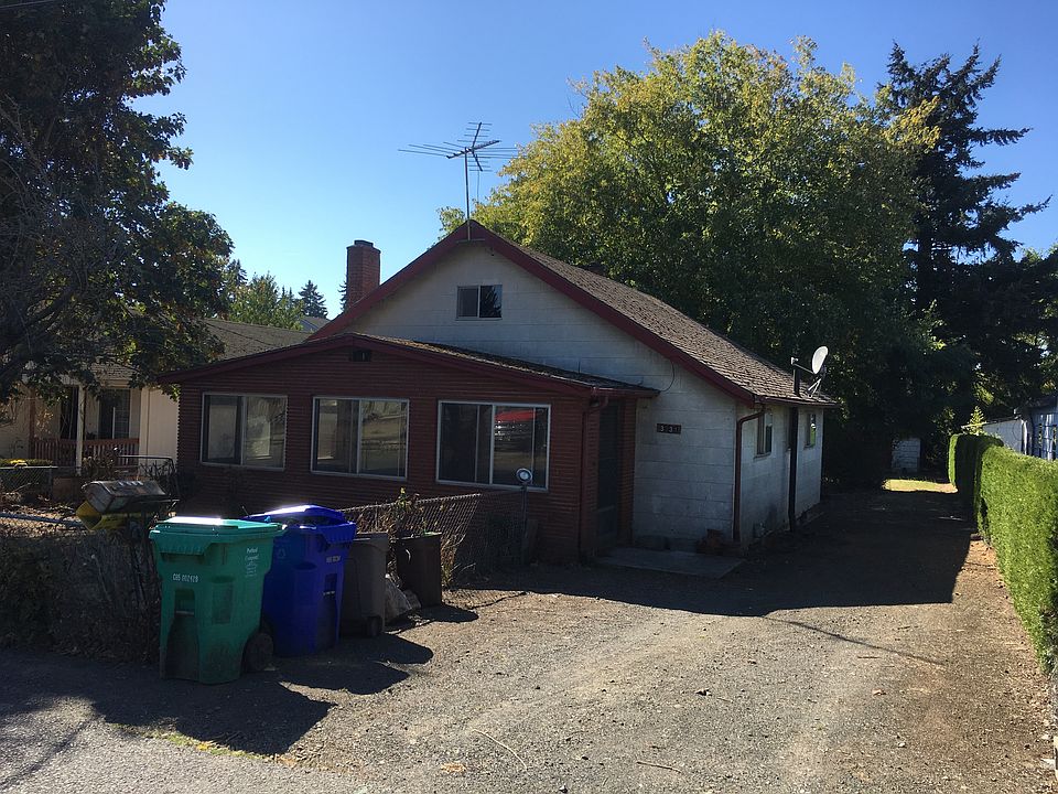 3 lots behind house