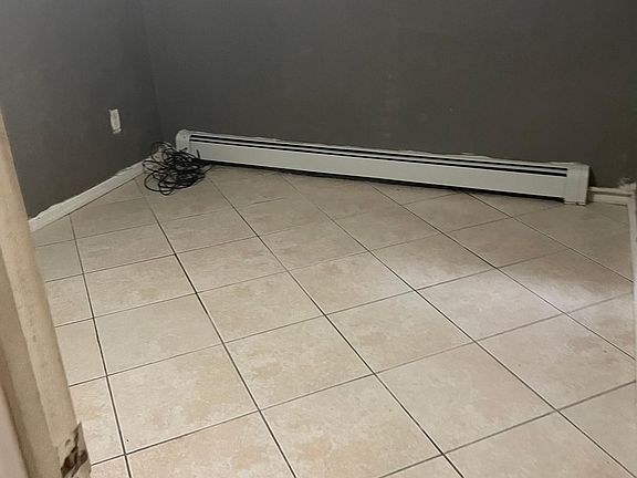 2nd image of 10409 103rd St #Basement