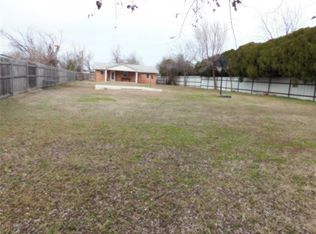616 Cass Ave, Moore, OK 73160