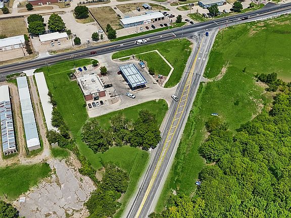 4th image of 110 Louise Ritter Blvd