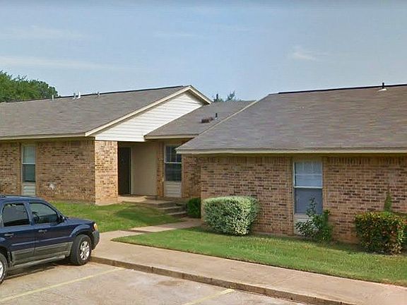 2nd image of 1302 Jacksonville Square Dr #1302