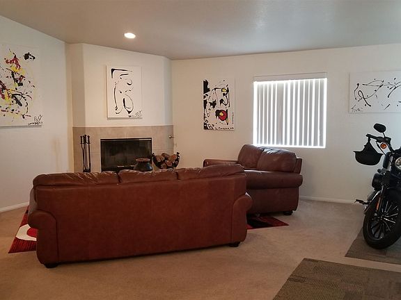 3rd image of 16011 Avenida Merced