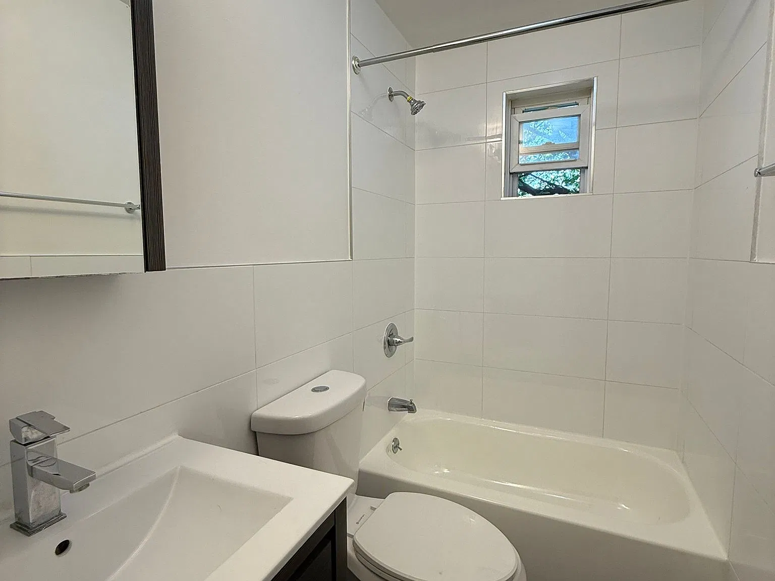 1 bed, 700 sqft, $2,100 — Photo 4