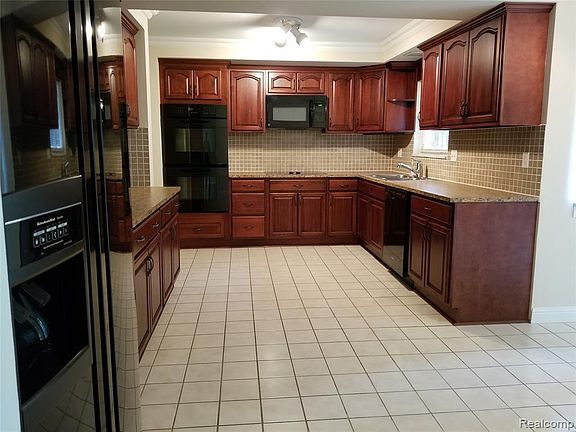 5th image of 5262 Kellen Ln