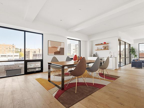 4th image of 2330 Penn Ave #201