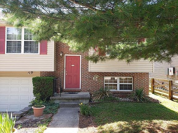 4th image of 1341 Garvey Ave
