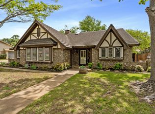229 Hillview Dr, Hurst, TX 76054